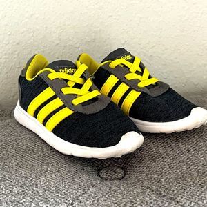 Baby adidas racer running shoe, size 5